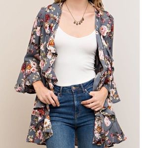Floral light ruffle kimono perfect for fall.
